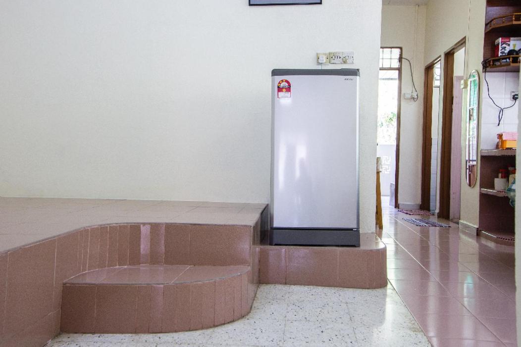 Sweet Home With 2 Auto Gates At Bm, Penang, M'Sia Букит Мертаджам Екстериор снимка